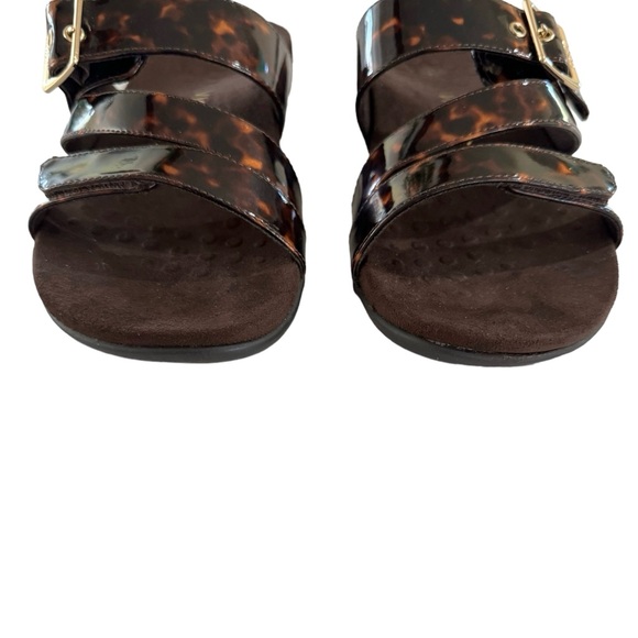 Vionic Skylar Adjustable Sandals - Picture 6 of 9